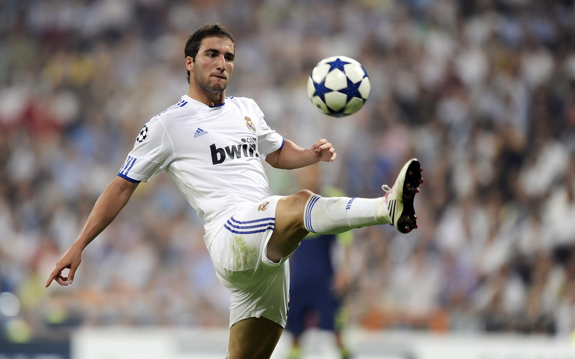 赛前热身赛成绩出众，球队备战信心倍增，赛前热身运动有哪些